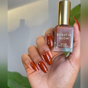 Blissful Glow Nail polish